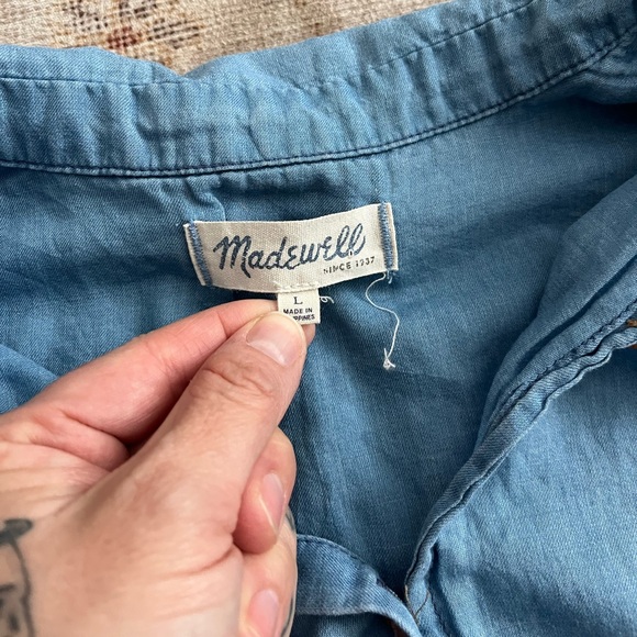 Madewell Blue Button Down Shirt - Picture 4 of 5